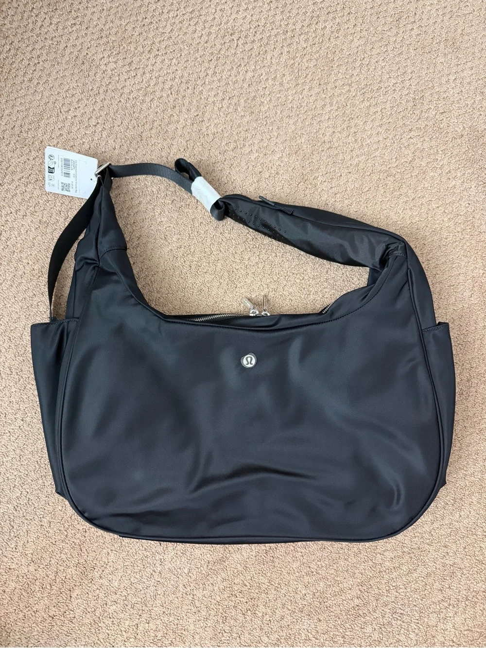 Lululemon NWT City Essentials Oversized Shoulder Bag - Picture 3 of 5